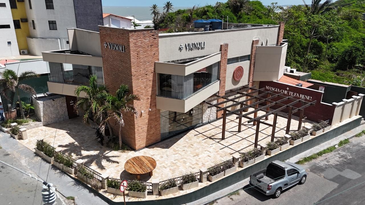 Ponto Comercial para Locação Anual no bairro Ponta do Farol em São Luís