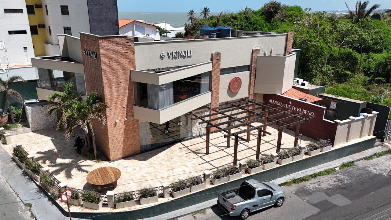 Ponto Comercial para Locação Anual no bairro Ponta do Farol em São Luís